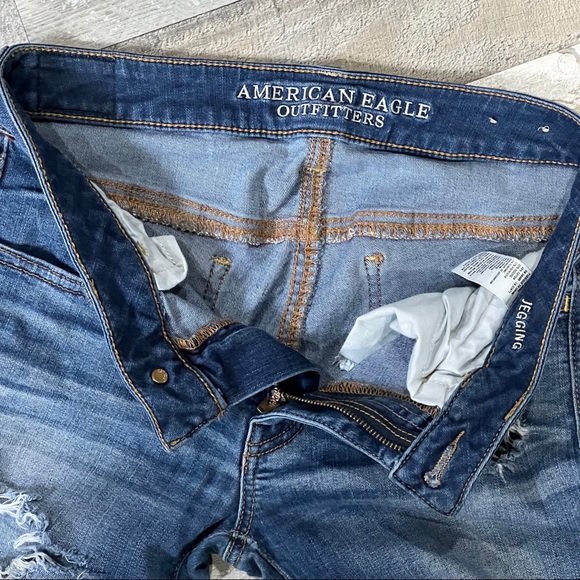 Women’s Factory Distressed American Eagle Outfitters Jeggings - Size 6 - Picture 4 of 8
